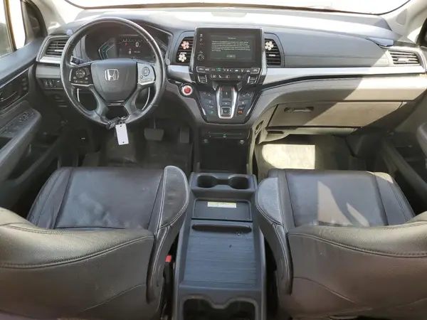5FNRL6H98JB043850 2018 HONDA ODYSSEY - Image 8