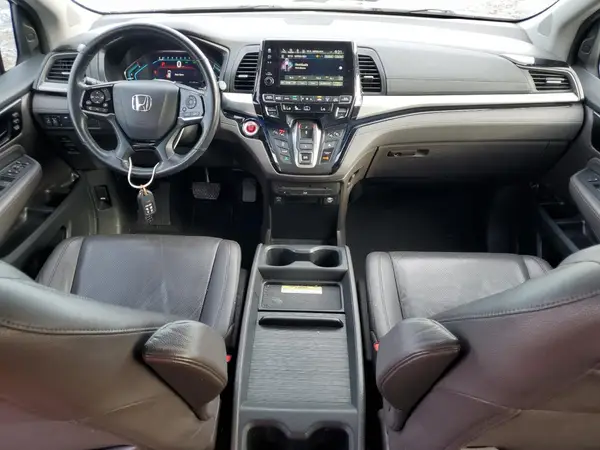 5FNRL6H98JB050023 2018 HONDA ODYSSEY - Image 8