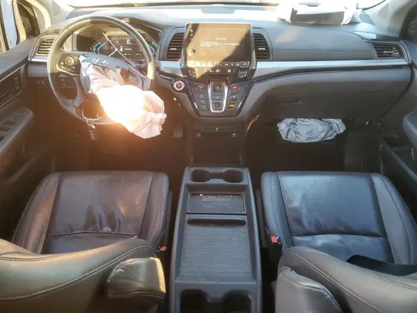 5FNRL6H98JB050796 2018 HONDA ODYSSEY - Image 8