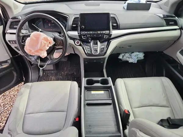5FNRL6H98JB055223 2018 HONDA ODYSSEY - Image 8