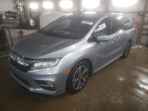 5FNRL6H98JB057618 2018 HONDA ODYSSEY - Image 1