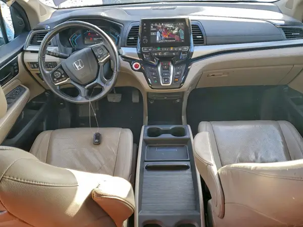 5FNRL6H98JB068862 2018 HONDA ODYSSEY - Image 8