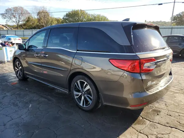 5FNRL6H98JB097214 2018 HONDA ODYSSEY - Image 2
