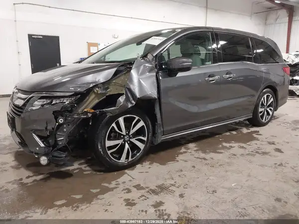 5FNRL6H98JB102590 2018 HONDA ODYSSEY - Image 2