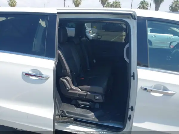 5FNRL6H98KB041887 2019 HONDA ODYSSEY - Image 8