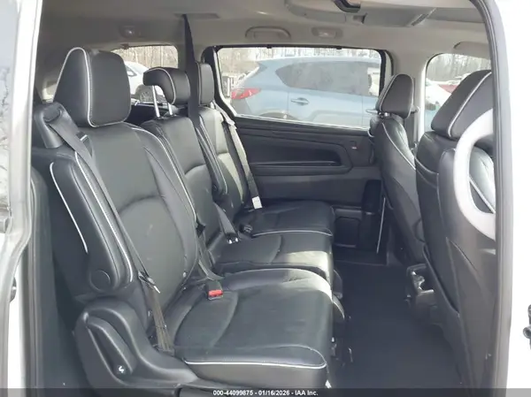 5FNRL6H98NB039951 2022 HONDA ODYSSEY - Image 8