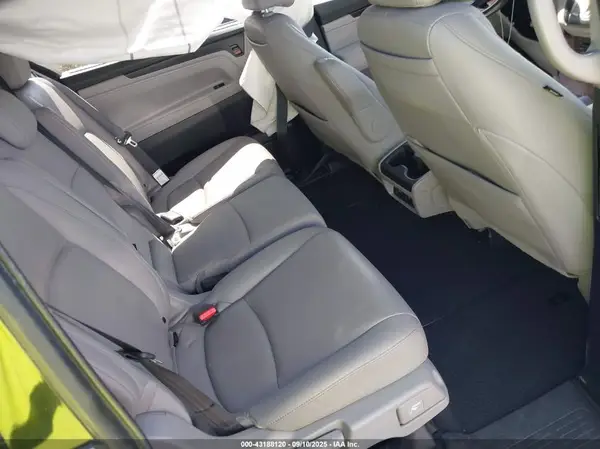 5FNRL6H99JB057675 2018 HONDA ODYSSEY - Image 8