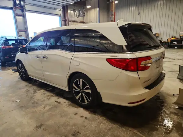 5FNRL6H99JB062570 2018 HONDA ODYSSEY - Image 2