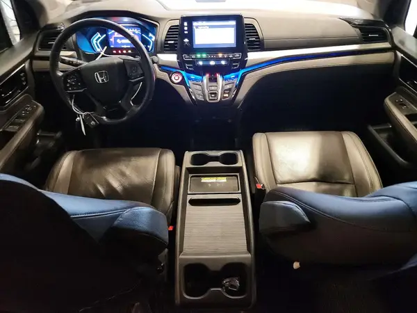 5FNRL6H99JB062570 2018 HONDA ODYSSEY - Image 8