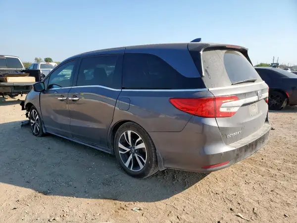 5FNRL6H9XJB000255 2018 HONDA ODYSSEY - Image 2
