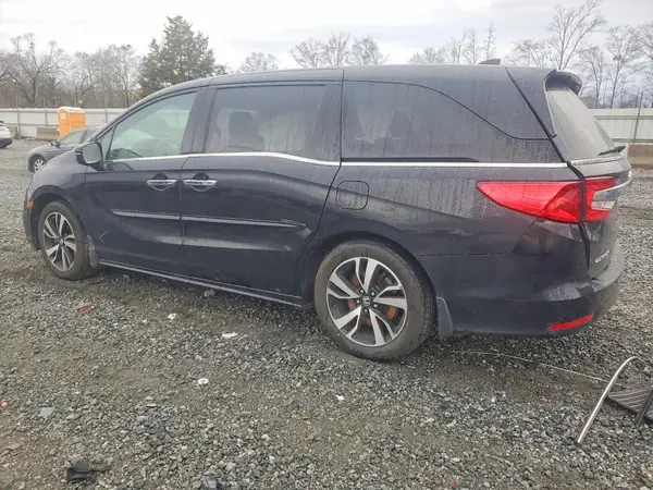 5FNRL6H9XJB005861 2018 HONDA ODYSSEY - Image 2