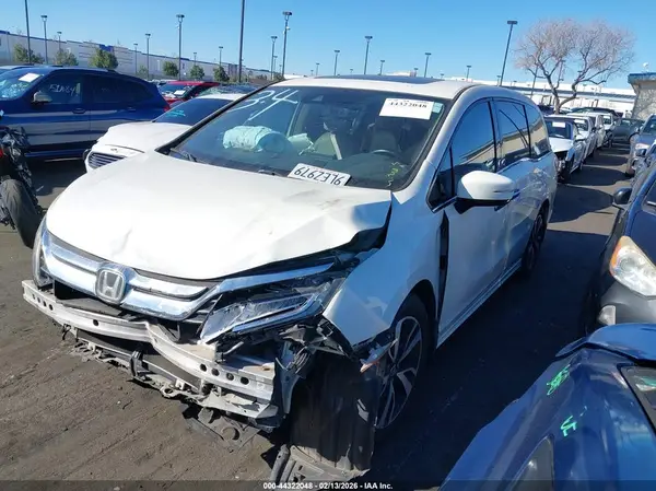 5FNRL6H9XJB041632 2018 HONDA ODYSSEY - Image 2