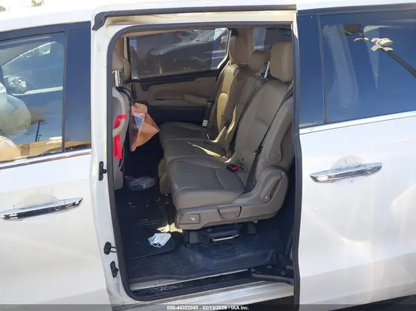 5FNRL6H9XJB041632 2018 HONDA ODYSSEY - Image 8