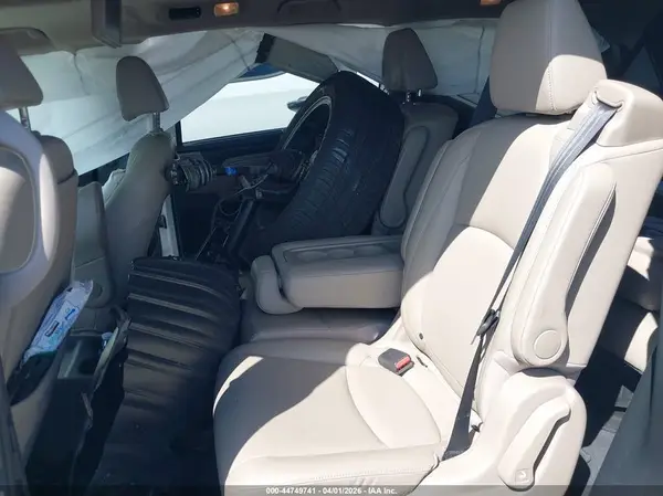 5FNRL6H9XJB042263 2018 HONDA ODYSSEY - Image 8