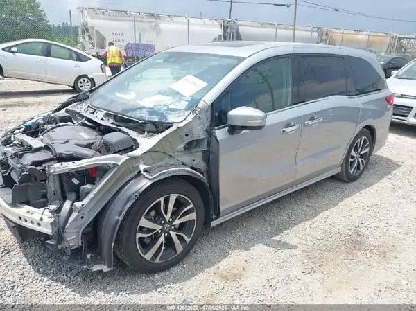 5FNRL6H9XJB051058 2018 HONDA ODYSSEY - Image 2