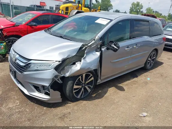 5FNRL6H9XJB051075 2018 HONDA ODYSSEY - Image 2