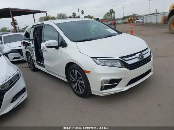 5FNRL6H9XJB052114 2018 HONDA ODYSSEY - Image 1