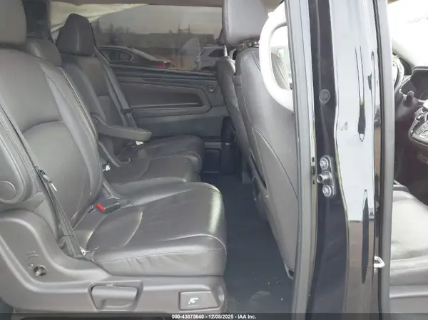 5FNRL6H9XJB056972 2018 HONDA ODYSSEY - Image 8