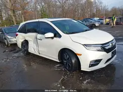 5FNRL6H9XJB064876 2018 HONDA ODYSSEY