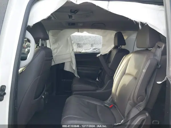 5FNRL6H9XJB064876 2018 HONDA ODYSSEY - Image 8