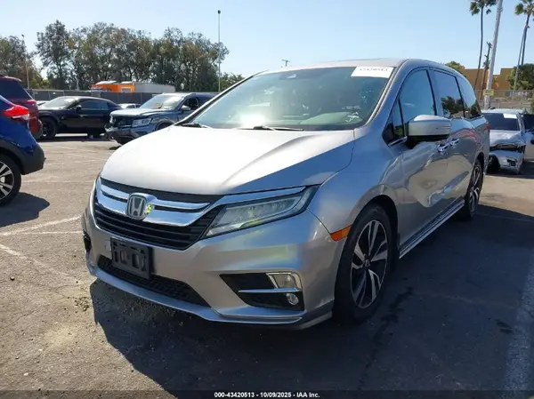5FNRL6H9XJB066417 2018 HONDA ODYSSEY - Image 2
