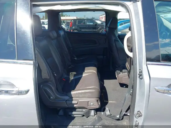 5FNRL6H9XJB066417 2018 HONDA ODYSSEY - Image 8