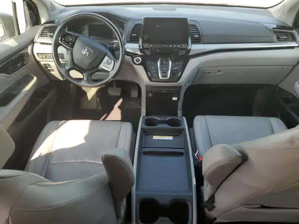 5FNRL6H9XJB069947 2018 HONDA ODYSSEY - Image 8