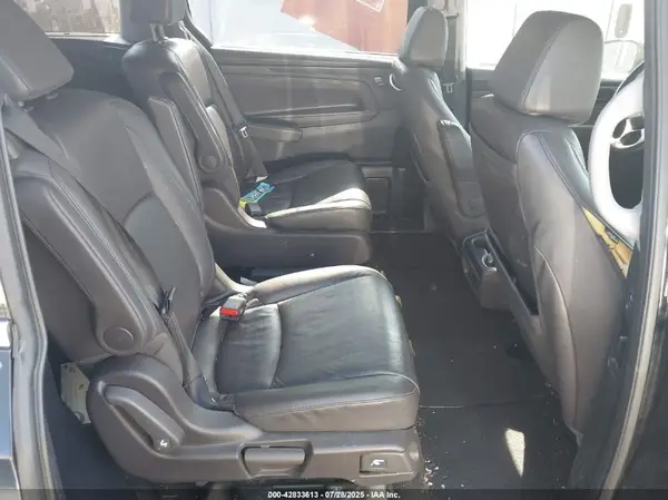 5FNRL6H9XJB073576 2018 HONDA ODYSSEY - Image 8