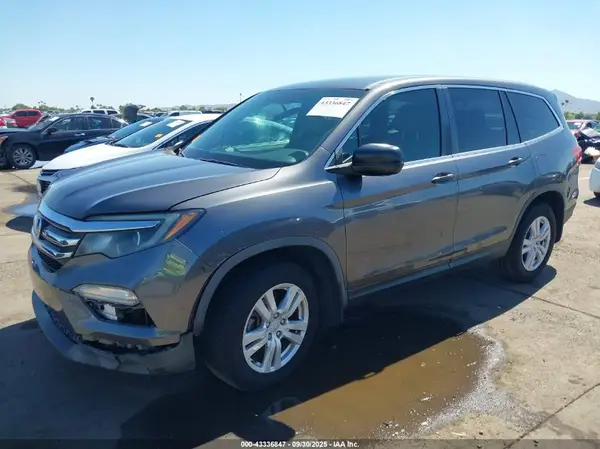 5FNYF5H10HB003053 2017 HONDA PILOT - Image 2
