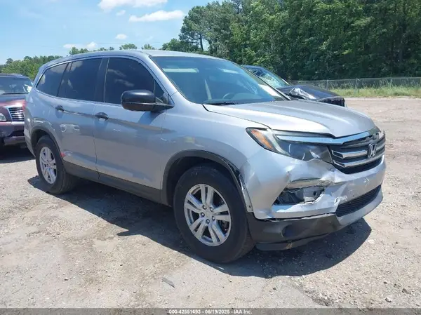 5FNYF5H10JB001132 2018 HONDA PILOT - Image 1