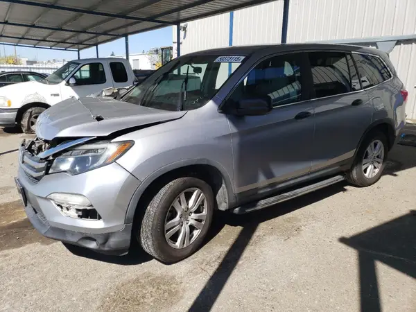 5FNYF5H11HB014885 2017 HONDA PILOT - Image 1