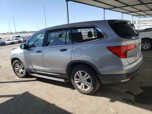 5FNYF5H11HB014885 2017 HONDA PILOT - Image 2