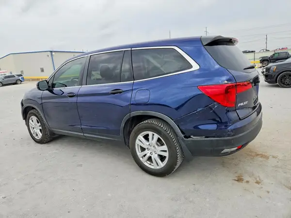 5FNYF5H11HB038605 2017 HONDA PILOT - Image 2