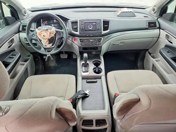 5FNYF5H11HB038605 2017 HONDA PILOT - Image 8