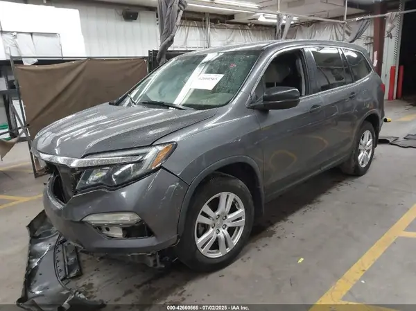 5FNYF5H11HB041262 2017 HONDA PILOT - Image 2