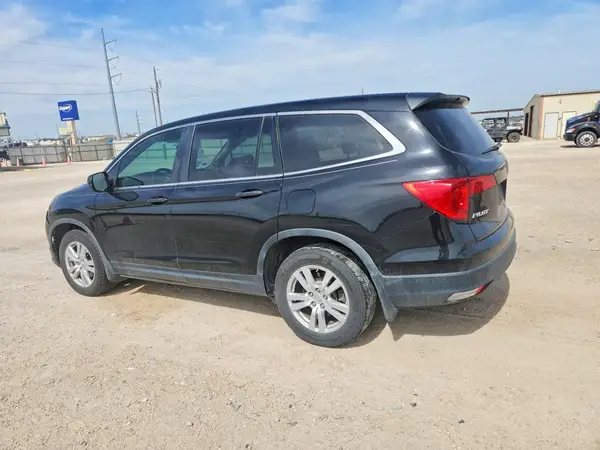 5FNYF5H11JB026038 2018 HONDA PILOT - Image 2