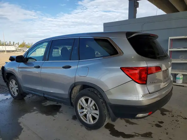 5FNYF5H12HB001031 2017 HONDA PILOT - Image 2