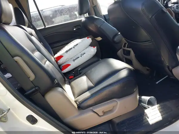 5FNYF5H12HB016970 2017 HONDA PILOT - Image 8
