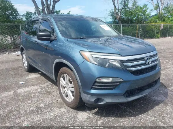 5FNYF5H12JB005330 2018 HONDA PILOT - Image 1