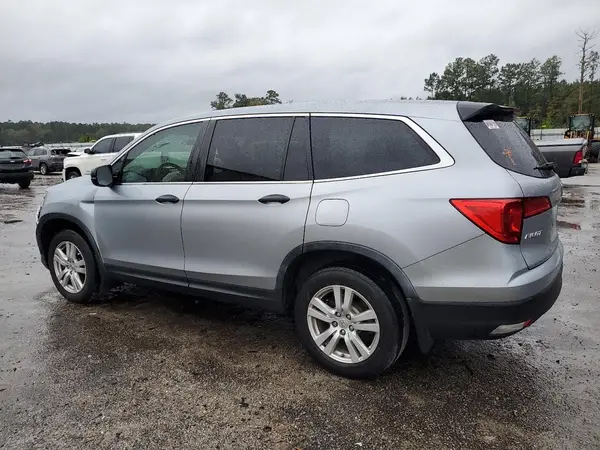 5FNYF5H12JB009670 2018 HONDA PILOT - Image 2