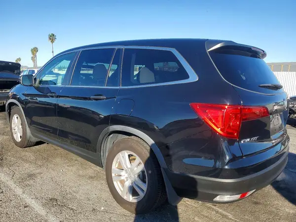 5FNYF5H12JB016215 2018 HONDA PILOT - Image 2