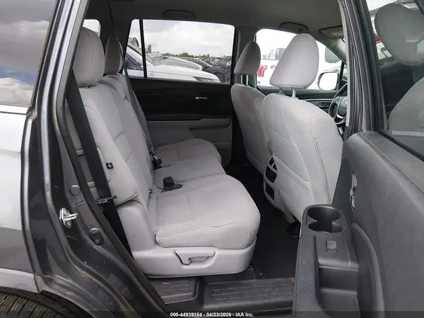 5FNYF5H13HB002088 2017 HONDA PILOT - Image 8