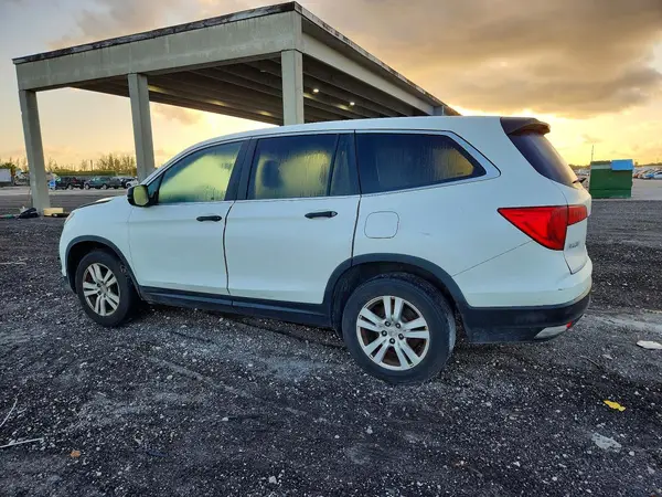 5FNYF5H13HB009106 2017 HONDA PILOT - Image 2