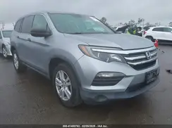 5FNYF5H13HB011812 2017 HONDA PILOT