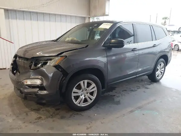 5FNYF5H13HB012751 2017 HONDA PILOT - Image 2