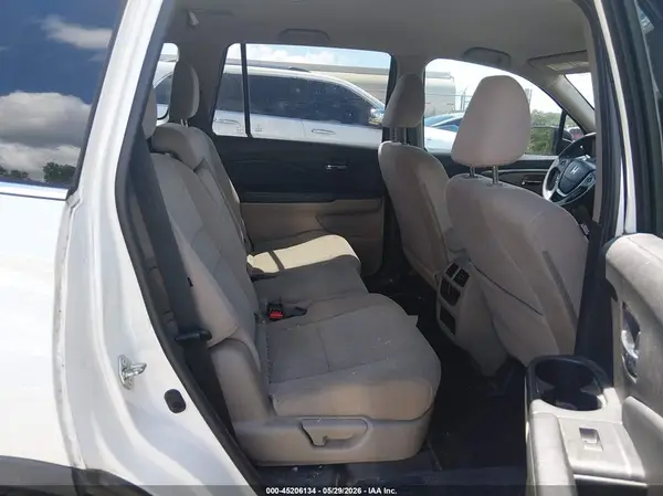 5FNYF5H13HB037570 2017 HONDA PILOT - Image 8