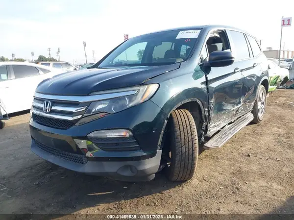 5FNYF5H14HB003024 2017 HONDA PILOT - Image 2