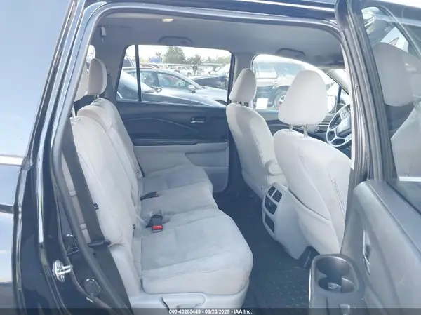 5FNYF5H14KB011647 2019 HONDA PILOT - Image 8