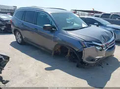 5FNYF5H15HB041281 2017 HONDA PILOT