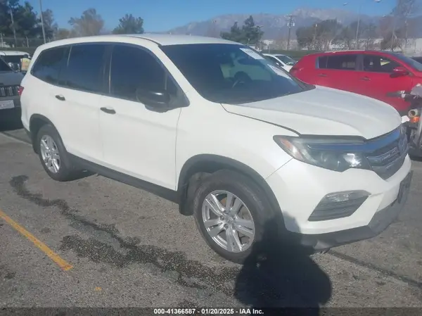 5FNYF5H16HB015787 2017 HONDA PILOT - Image 1